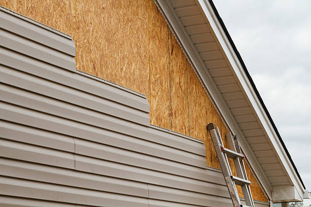 Professional Fiber Cement Siding technician working in Shakopee, MN